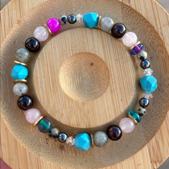 Handmade Jewelry - Handmade Howlite+ Labradorite+ Garnet+ Rose Quartz+ Dalmatian Jasper bracelet